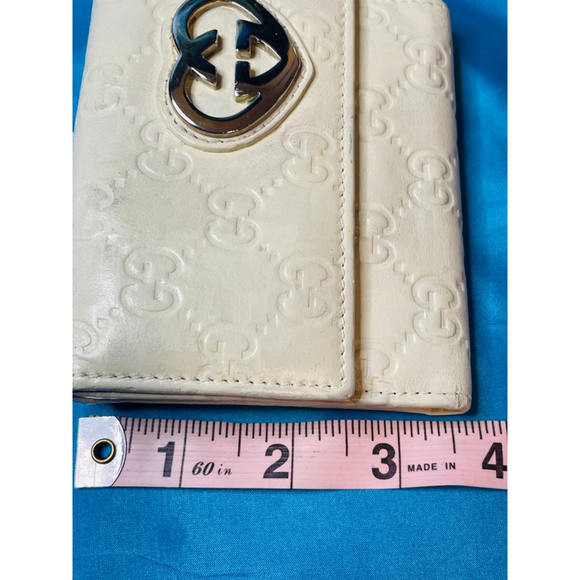 Gucci Vanilla Cream Leather Heart Logo Bi-Fold Wallet - Picture 14 of 15